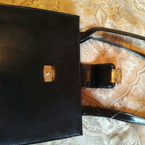 NEW Elegant Black Faux Leather Shoulder/Cross-Body Bag, Gold-tone Clasp - Picture 8 of 11
